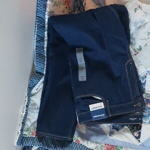 Old Navy Wow Straight High Rise NWT Jeans Sz. 20